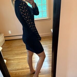 Diane Von Furstenberg Navy Lace Dress. Size 4.